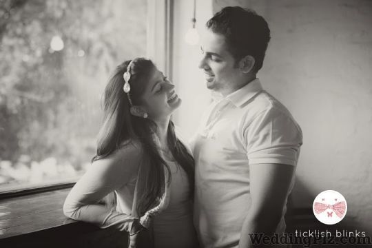 Ticklish Blinks Photographer Photographers and Videographers weddingplz