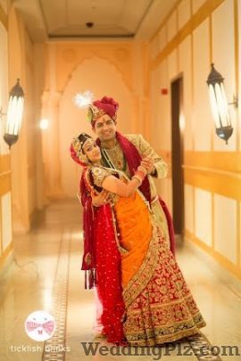 Ticklish Blinks Photographer Photographers and Videographers weddingplz