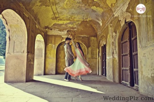 Ticklish Blinks Photographer Photographers and Videographers weddingplz