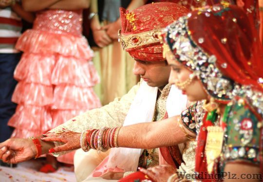 Photography By Vikram Arora Photographers and Videographers weddingplz