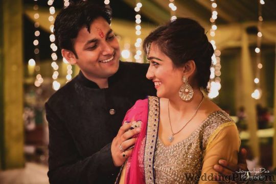 Joymalya Das Photography Photographers and Videographers weddingplz