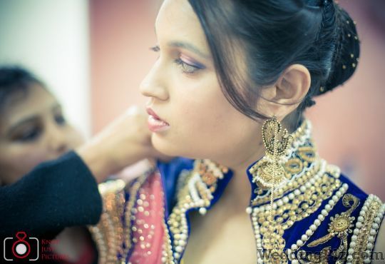 Knot Just Pictures Photographers and Videographers weddingplz