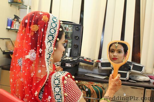 Sushil Kumar Photographers and Videographers weddingplz