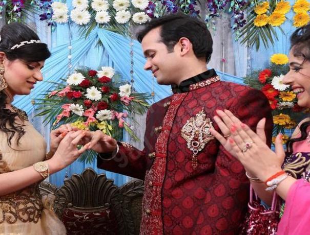 Life Expressions Photographers and Videographers weddingplz