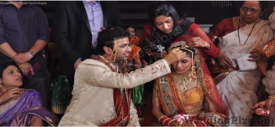 Life Expressions Photographers and Videographers weddingplz