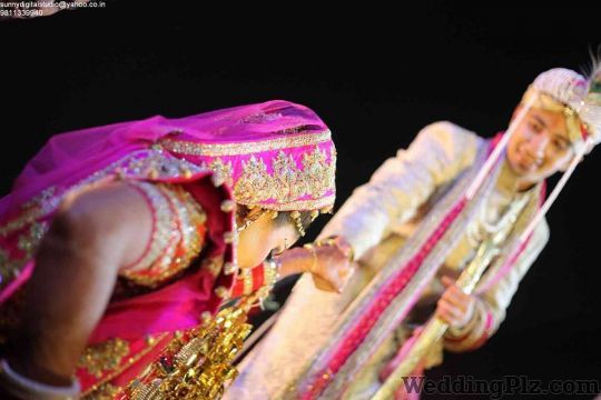 Sunny Digital Studio Photographers and Videographers weddingplz