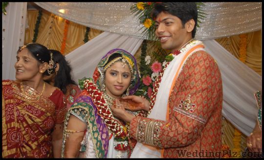 Amol Photos Art Photographers and Videographers weddingplz