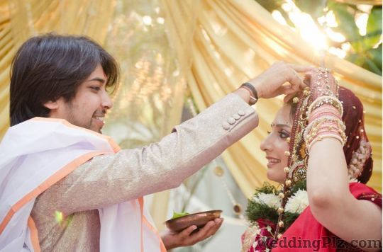 Aviraj Saluja Photographers and Videographers weddingplz