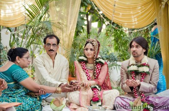 Aviraj Saluja Photographers and Videographers weddingplz