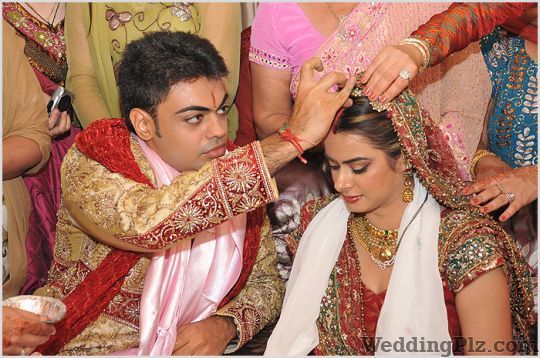 Daksha Digital Photographers and Videographers weddingplz