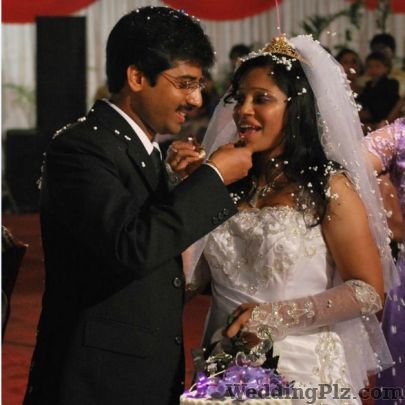 Freeze My Photo Photographers and Videographers weddingplz