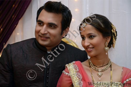 Metro Photos Photographers and Videographers weddingplz