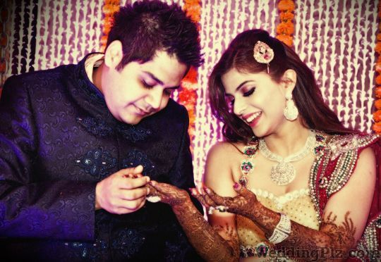 Mohan Color Lab Photographers and Videographers weddingplz