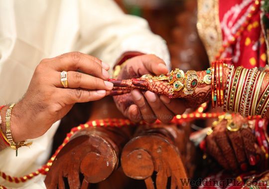 Anamika Video Photographers and Videographers weddingplz