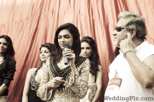 Dev S Photography Photographers and Videographers weddingplz