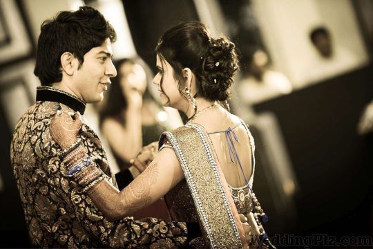 Dinesh Studio Photographers and Videographers weddingplz