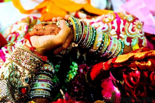 Dinesh Studio Photographers and Videographers weddingplz