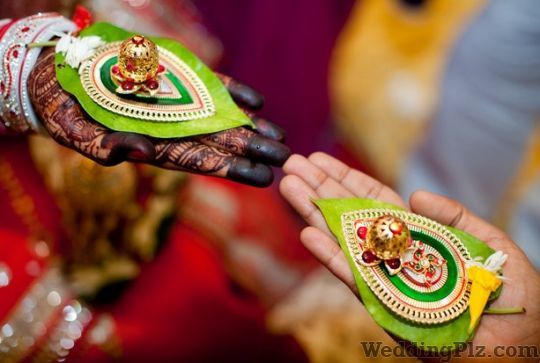 Ishaaq Petiwala Photography Photographers and Videographers weddingplz
