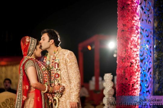 Jodi Clickers Photographers and Videographers weddingplz