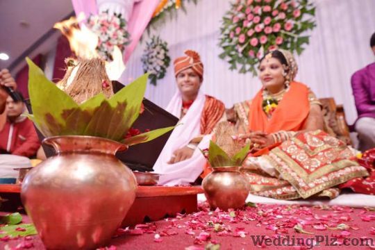 Klick2fame Photographers and Videographers weddingplz