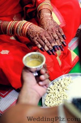 Knotty Stories Photographer Photographers and Videographers weddingplz