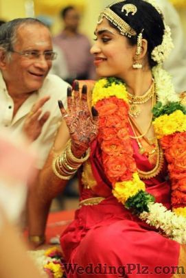 Knotty Stories Photographer Photographers and Videographers weddingplz