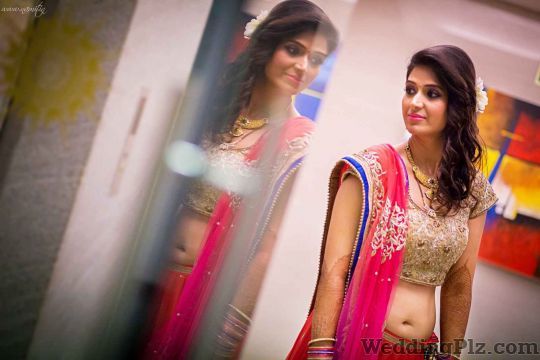 Namit Narlawar Photography Photographers and Videographers weddingplz