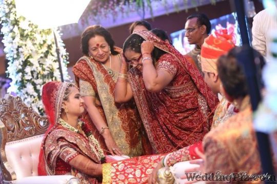 Paresh Gandhi Photography Photographers and Videographers weddingplz