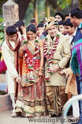 Picturesque Photographic Works Photographers and Videographers weddingplz