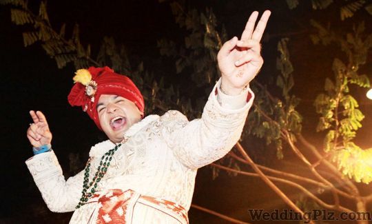 Picturesque Photographic Works Photographers and Videographers weddingplz