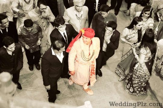 Picturesque Photographic Works Photographers and Videographers weddingplz