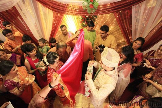 Picturesque Photographic Works Photographers and Videographers weddingplz