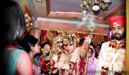 Foto Spot Studio Photographers and Videographers weddingplz