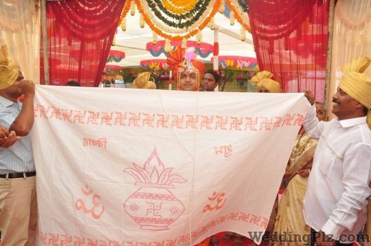 Shivai Chitravel Production Photographers and Videographers weddingplz