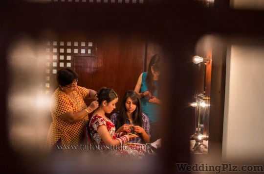 Taj Foto Studio Photographers and Videographers weddingplz