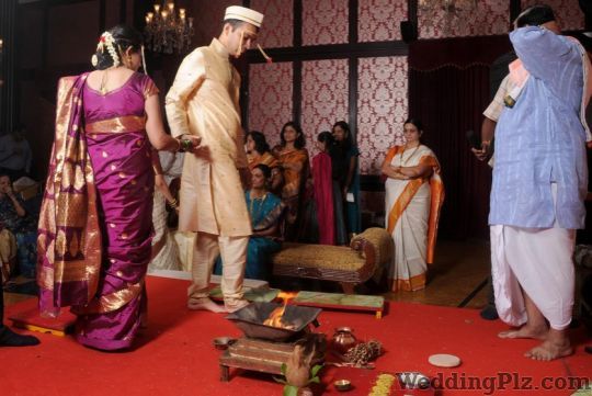Taj Foto Studio Photographers and Videographers weddingplz