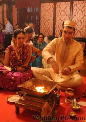 Taj Foto Studio Photographers and Videographers weddingplz