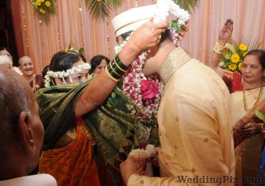 Taj Foto Studio Photographers and Videographers weddingplz