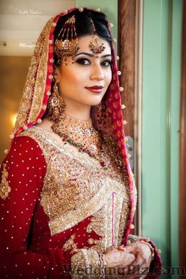Vidhi and Tushar Photography Photographers and Videographers weddingplz