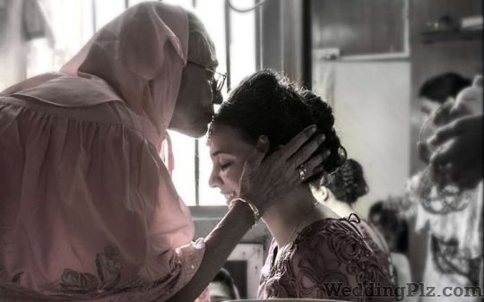 Spinthiras Weddings Photographers and Videographers weddingplz