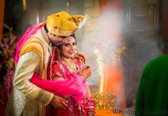 WhatKnot Photographers and Videographers weddingplz