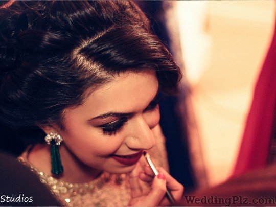 Flgroe Studios Photographers and Videographers weddingplz