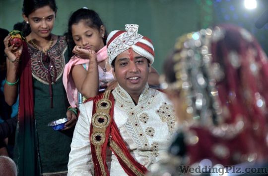 Ashesh Shah Photography Photographers and Videographers weddingplz