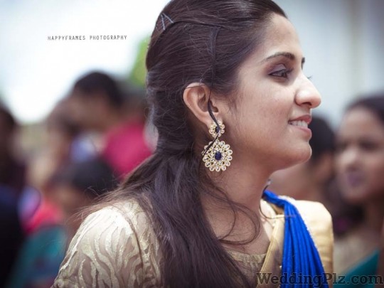 Happyframes Photography Photographers and Videographers weddingplz