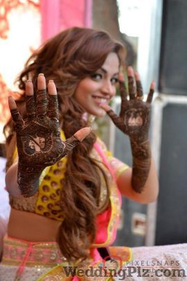 Pixel Snaps Studio Photographers and Videographers weddingplz