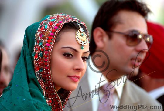 Roshan Studios Photographers and Videographers weddingplz