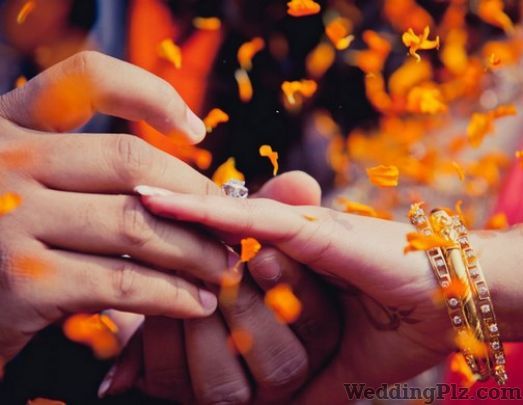 Indiano Photographers Photographers and Videographers weddingplz