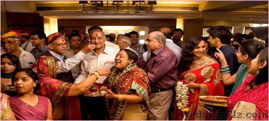 Kumar Studio Photographers and Videographers weddingplz