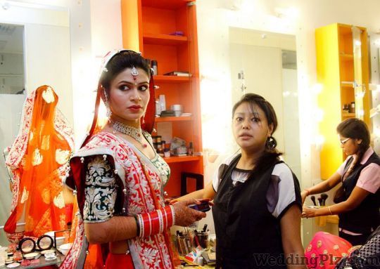 Vivah Moments Photographers and Videographers weddingplz