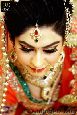Vivah Moments Photographers and Videographers weddingplz